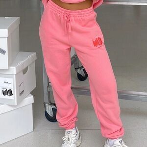 White fox sweats. Size small color melon